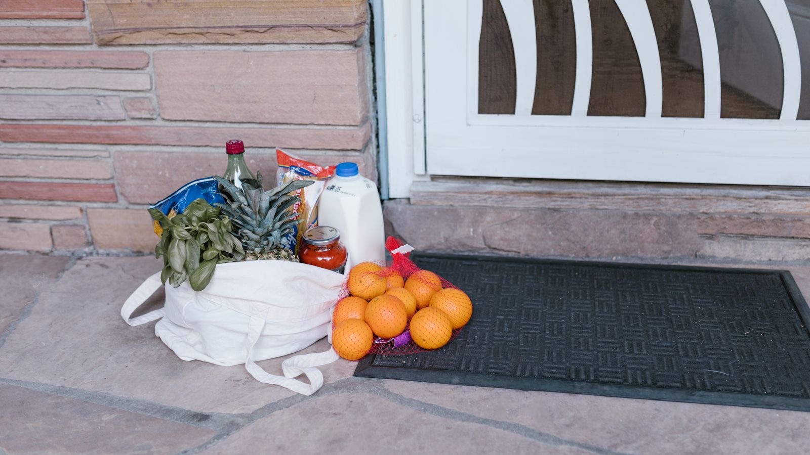 How to Grocery Shop for One Without Wasting Food