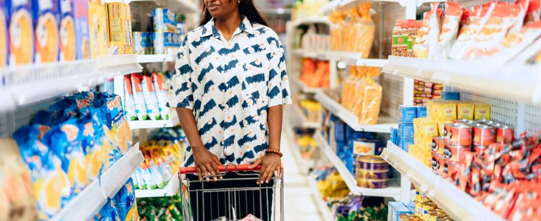How to Build a Grocery List for One That Cuts Your Bill